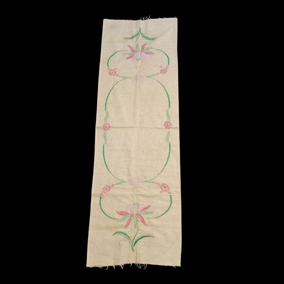 Vintage Embroidered Linen Floral Table Runner Dresser Scarf Unfinished Edges - Picture 1 of 5